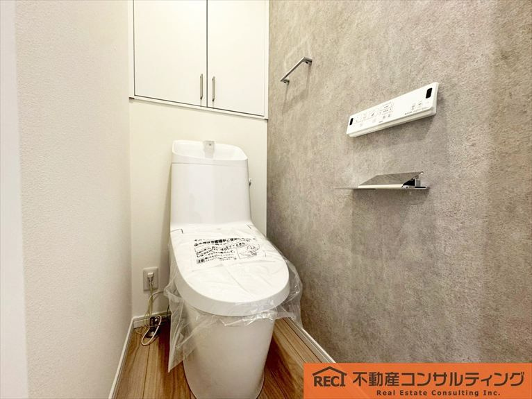 神戸市灘区灘北通５丁目　新築戸建のトイレ
