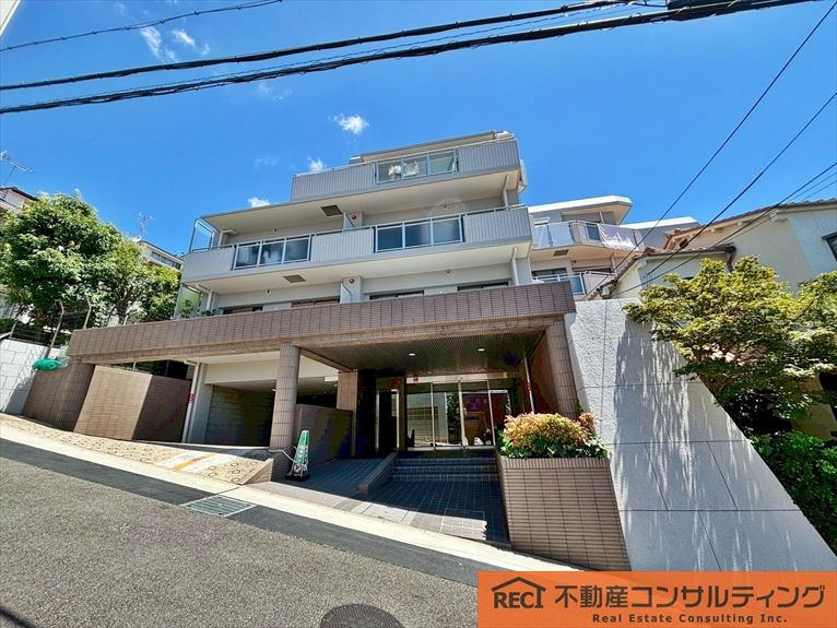 ステイツ神戸青谷・城の下通の外観