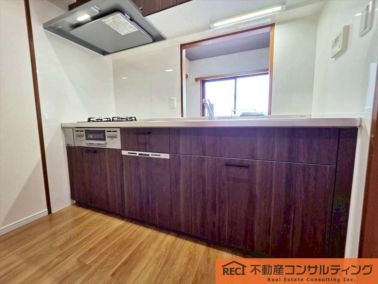 ステイツ神戸青谷・城の下通のキッチン|緑が豊かな閑静な住宅街です♪