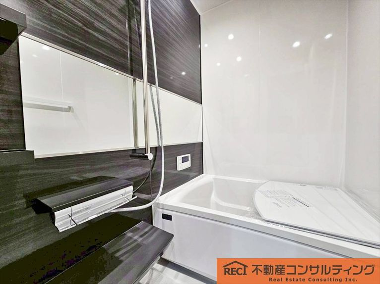 西宮市上田中町　新築戸建の浴室
