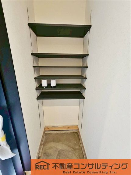 西宮市上田中町　新築戸建の収納