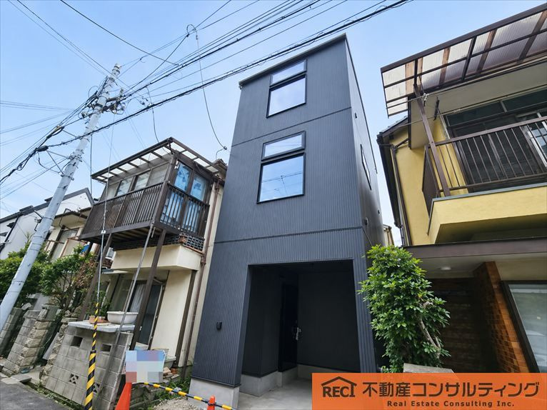 西宮市上田中町　新築戸建の前面道路含む現地写真