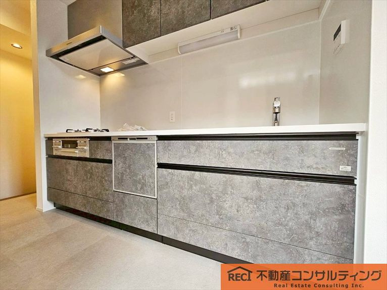西宮市上田中町　新築戸建のキッチン