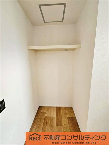 西宮市上田中町　新築戸建の収納