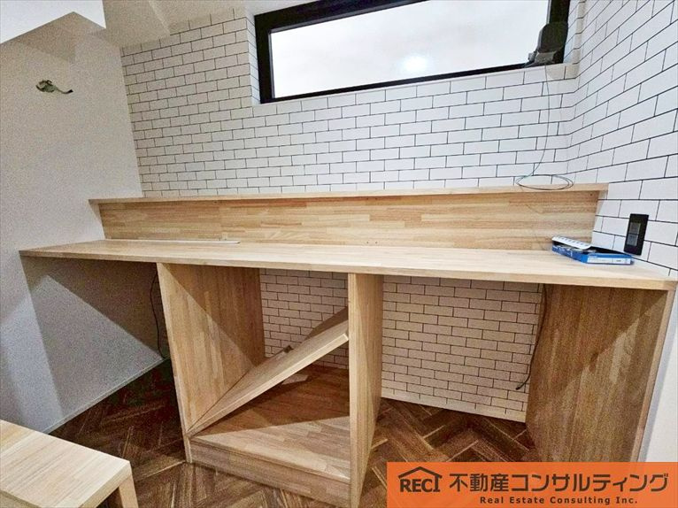 西宮市上田中町　新築戸建の独立洗面台