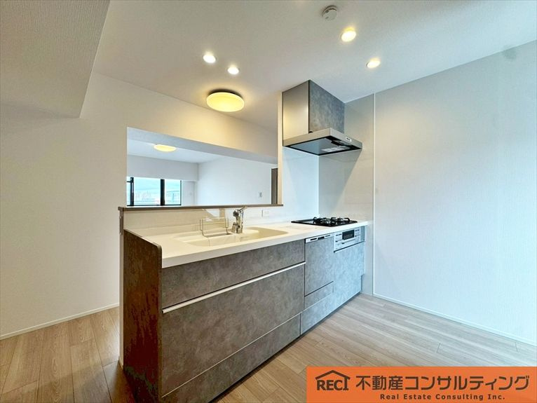 東灘ロイヤルマンションのキッチン|フルリノベーション済み！