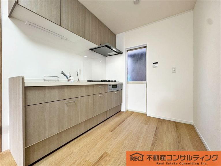 神戸市灘区岩屋中町1丁目　中古戸建のキッチン|おしゃれなリノベーション物件