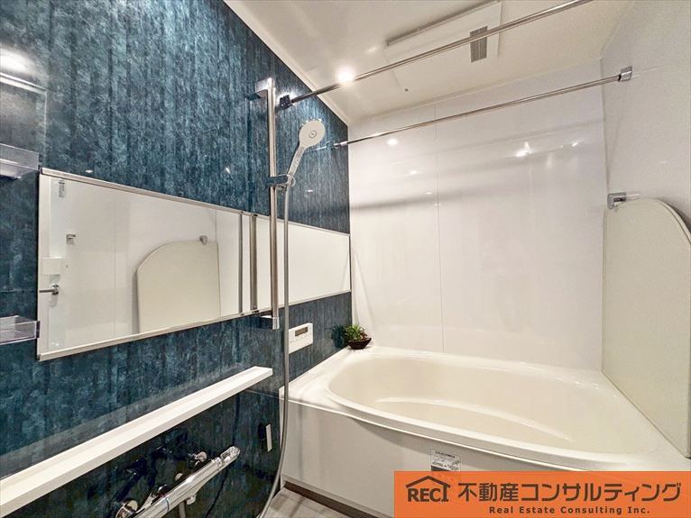 ワコーレ御影郡家の浴室|オートロック付き・TV付きインターホン有り！防犯面も安心♪