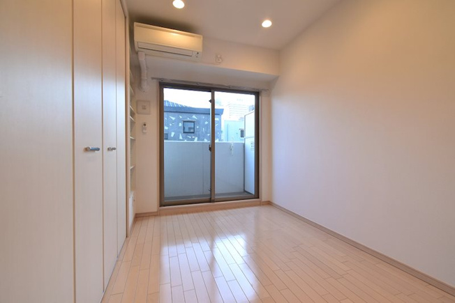 【寝室】パークフラッツ新大阪