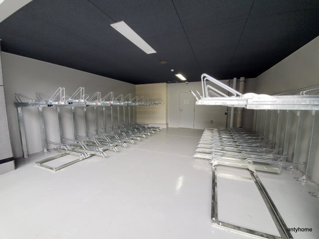S-RESIDENCE高井田central　仲介手数料無料の駐車場