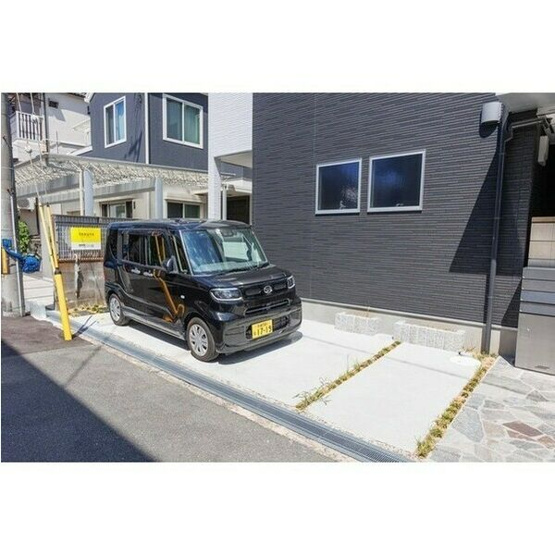 【駐車場】Amour Ville 江坂