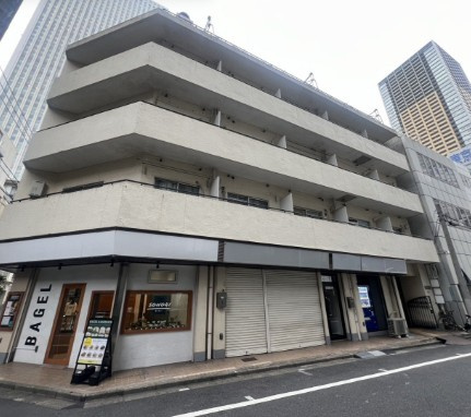 ドミー池袋の外観