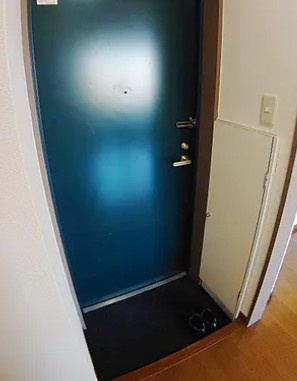 ヴァンベール小川の玄関