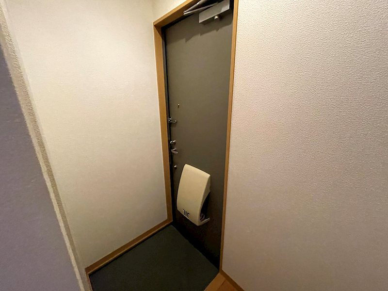 ウィステラス渋谷本町 の玄関