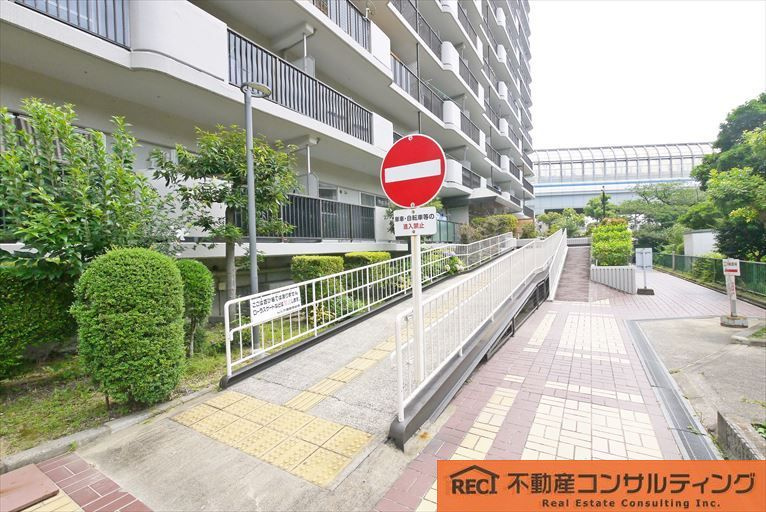 ドルミ灘B棟の周辺