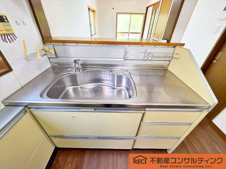 神戸市東灘区田中町4丁目　中古戸建のキッチン