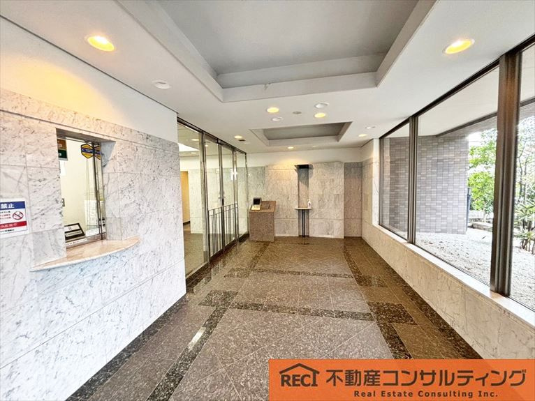 藤和シティホームズ西宮東町のエントランス