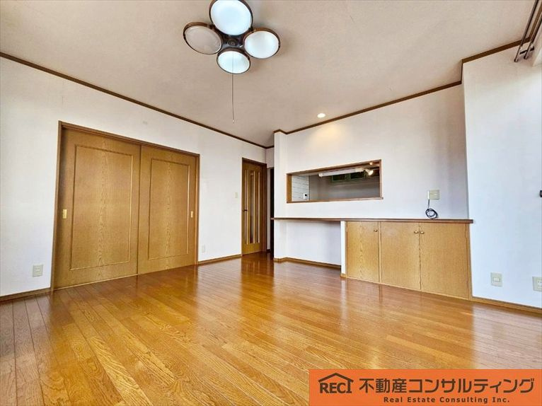 神戸市灘区畑原通1丁目　中古戸建の内装
