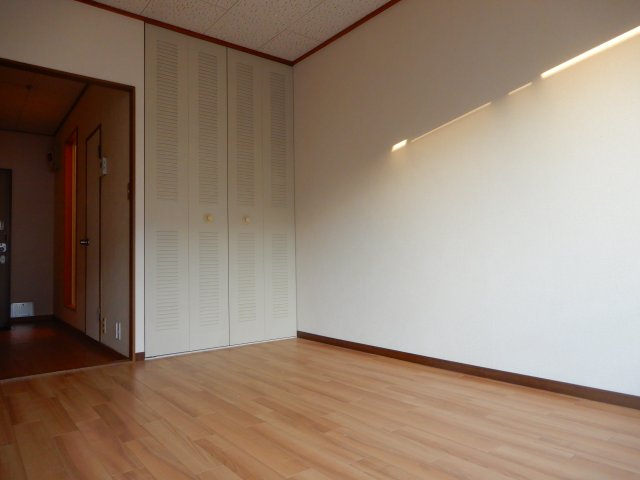 【寝室】