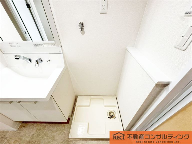 ライオンズマンション住吉川公園の独立洗面台