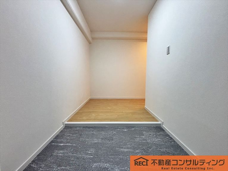 フローラハイツ岡本の玄関