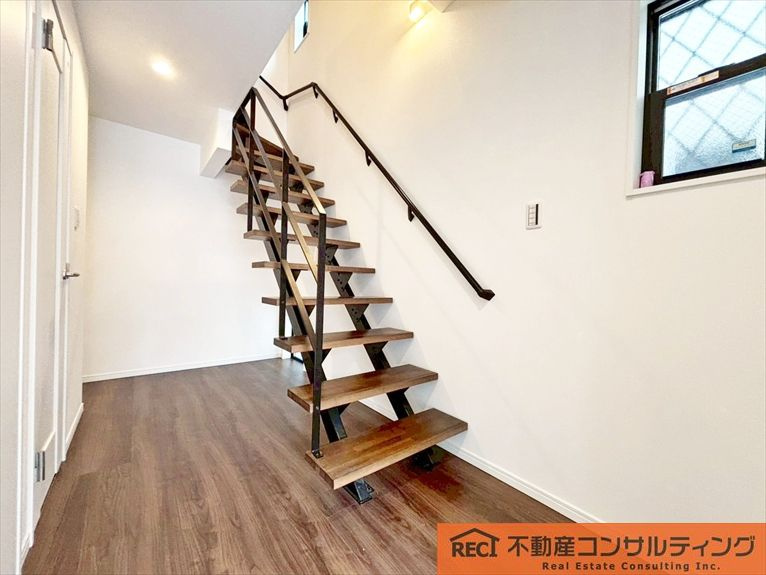 神戸市灘区篠原北町4丁目　新築戸建　B号地の内装