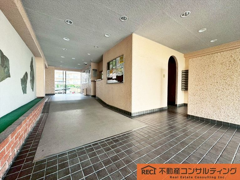 武庫川ニュースカイハイツのエントランス