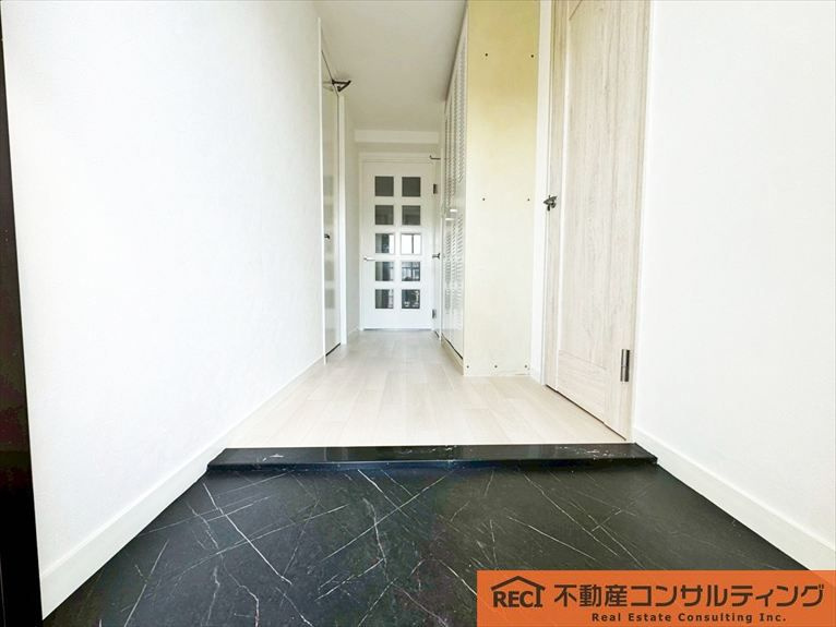 武庫川ニュースカイハイツの玄関
