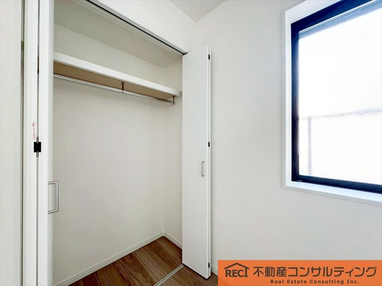 神戸市灘区岸地通3丁目　新築戸建の収納