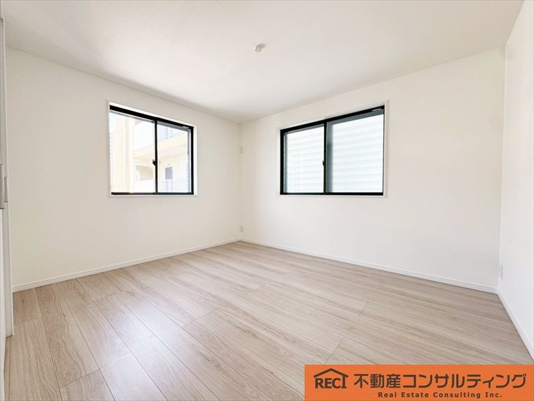 神戸市灘区岸地通3丁目　新築戸建の子供部屋