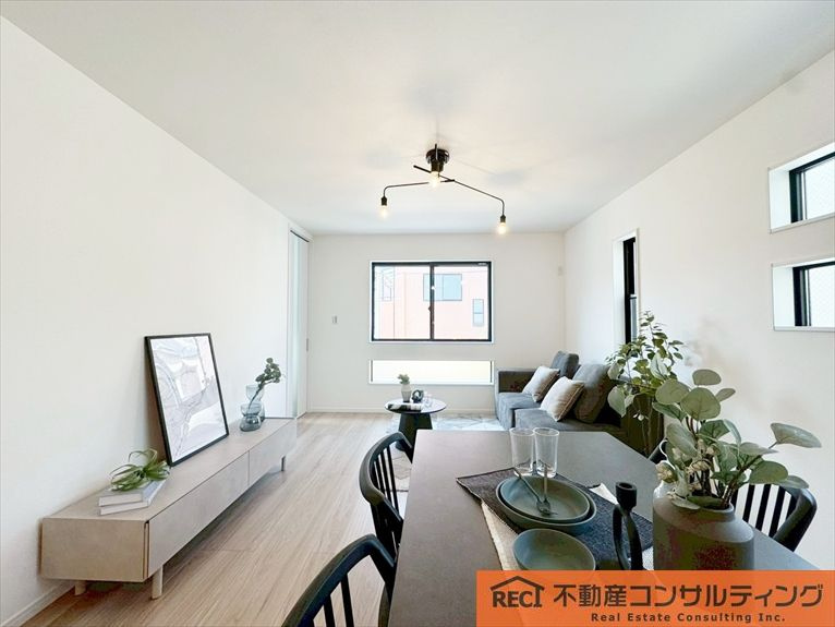 神戸市灘区岸地通3丁目　新築戸建の内装