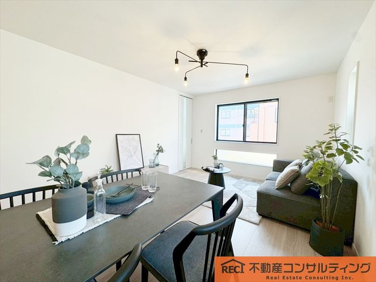 神戸市灘区岸地通3丁目　新築戸建の内装