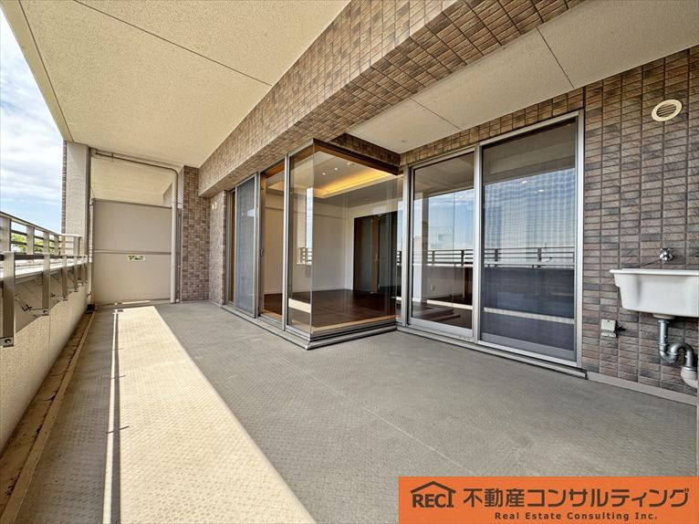 ジークレフ御影山手緑静館のバルコニー