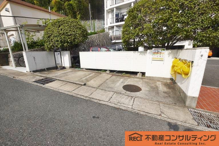 パラッシオ岡本の周辺