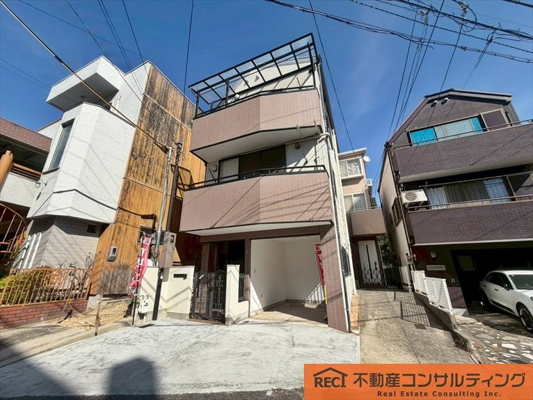 神戸市東灘区御影山手3丁目　中古戸建の駐車場