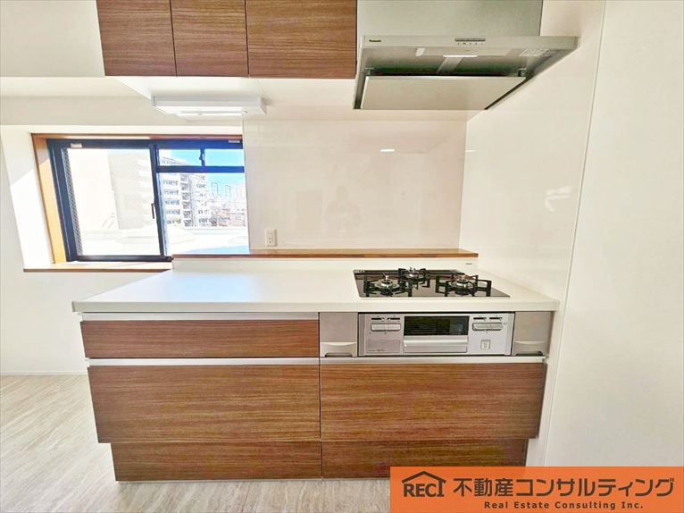 アヴァンセ岡本のキッチン|眺望・陽当たりも良好