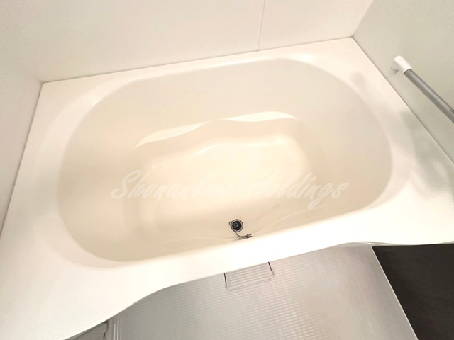 藤沢市藤沢のアパートの浴室
