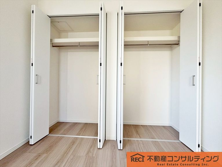 西宮市今津久寿川町　新築戸建の収納