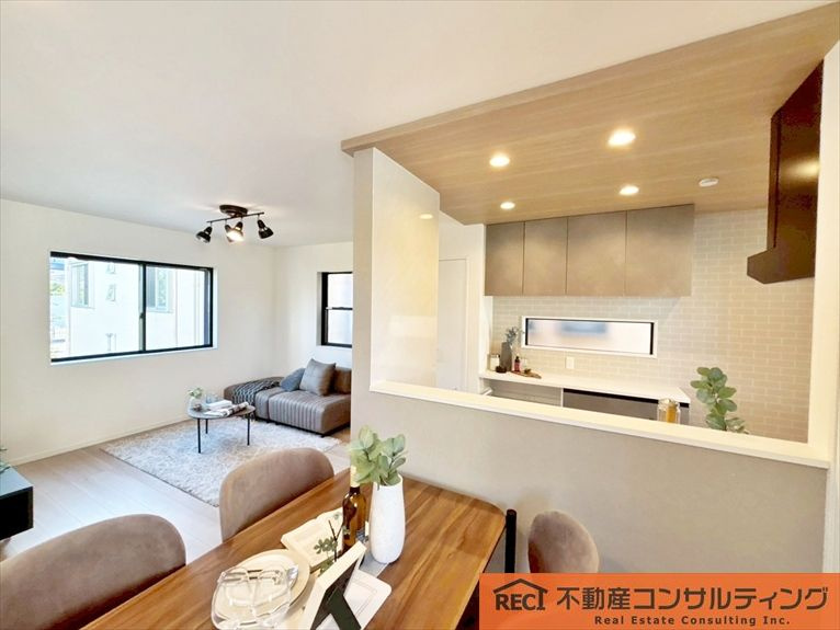 西宮市今津久寿川町　新築戸建のキッチン