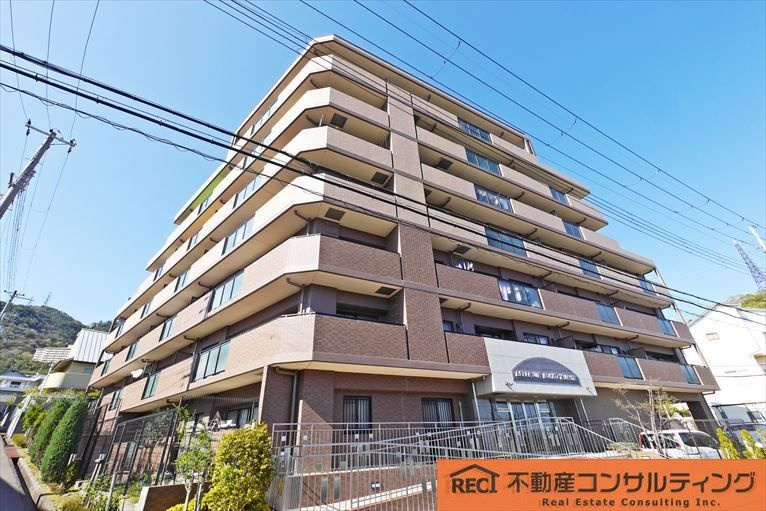 ヴェルビュ六甲山手の外観
