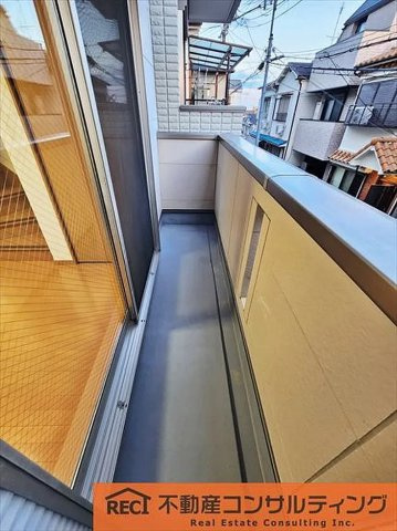 神戸市灘区上野通2丁目　中古戸建のバルコニー