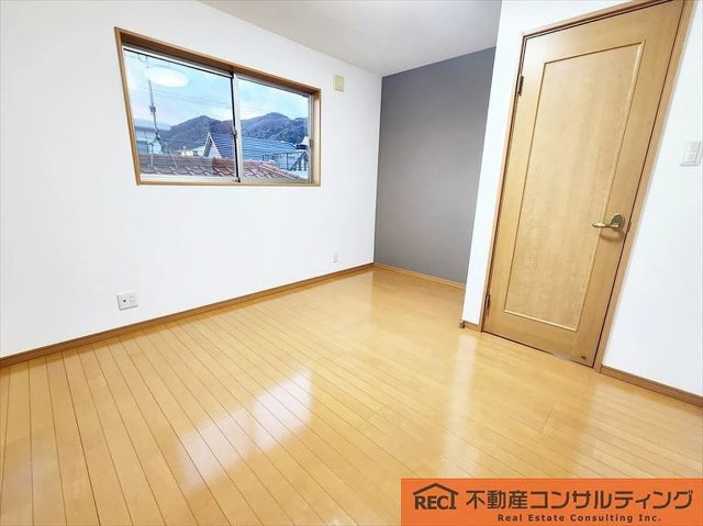 神戸市灘区上野通2丁目　中古戸建の寝室