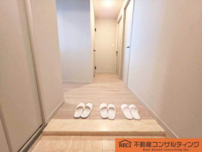 六甲グランドヒルズ参号館の玄関