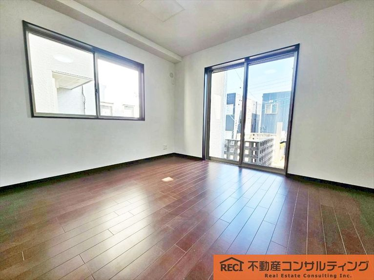西宮市苦楽園四番町　中古戸建の洋室