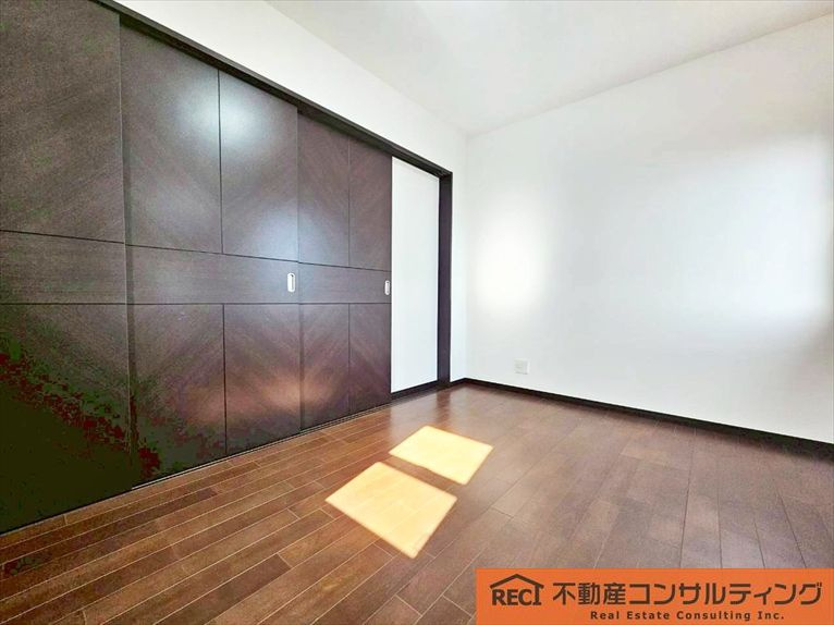 西宮市苦楽園四番町　中古戸建の洋室