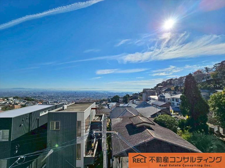 西宮市苦楽園四番町　中古戸建のその他|明るい2階リビング！眺望良好！