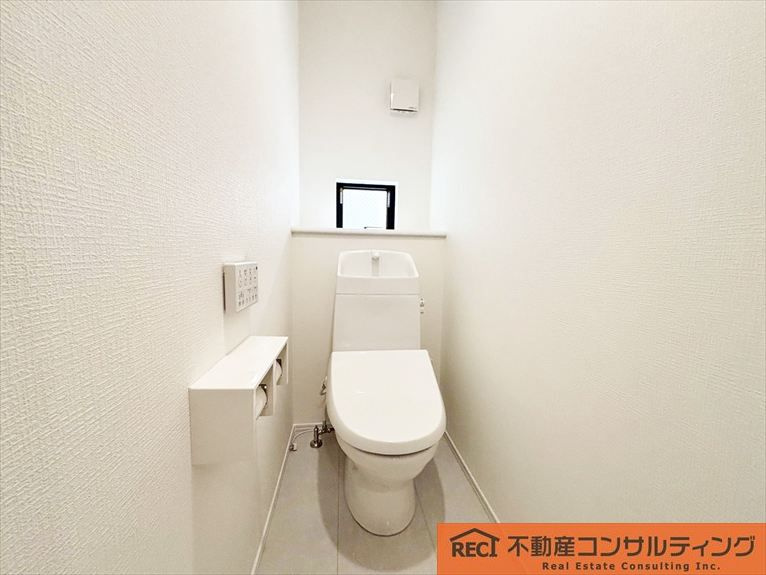 神戸市東灘区魚崎南町6丁目　新築戸建　B号地のトイレ