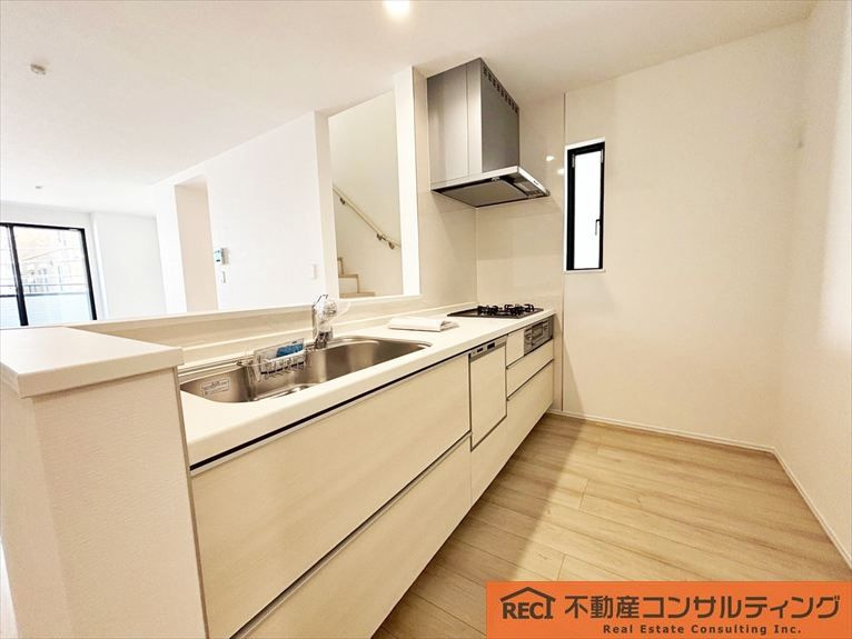 神戸市東灘区魚崎南町6丁目　新築戸建　B号地のキッチン|全室収納付きで広々暮らせます