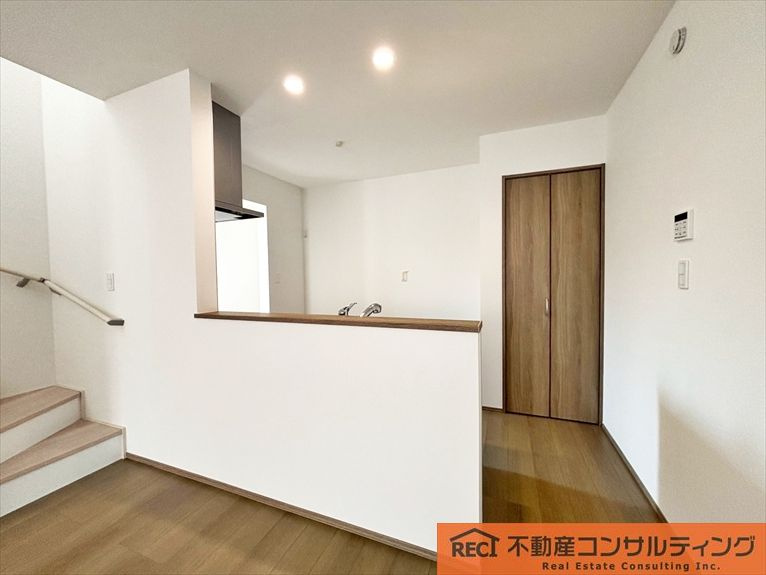 神戸市東灘区魚崎南町6丁目　新築戸建　A号地の洋室