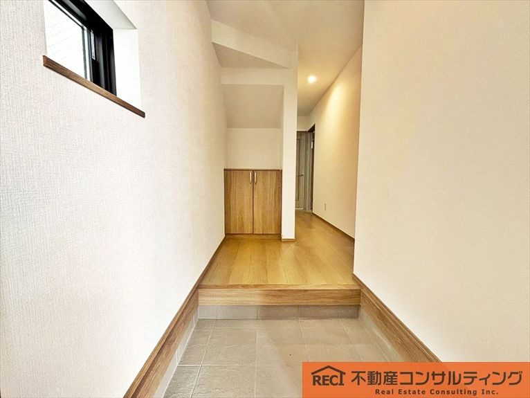 神戸市東灘区魚崎南町6丁目　新築戸建　A号地の玄関